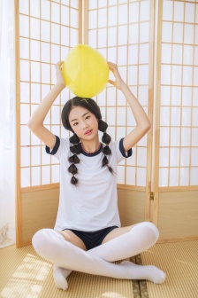 在厨房被C到高潮A奶水视频